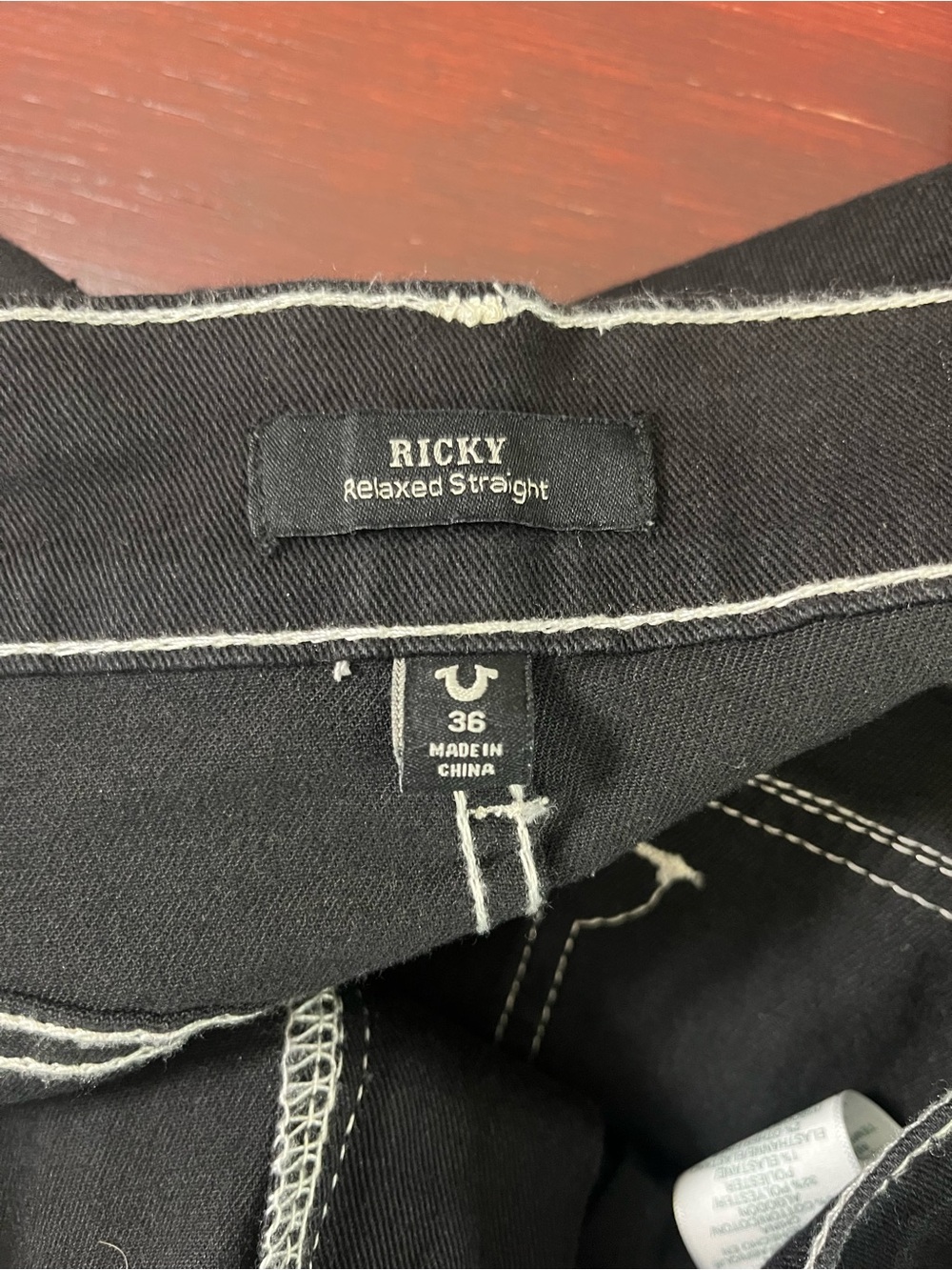 700482 True Religion Ricky Flap Fray Hem Relaxed Shorts Black Sz 36 NWT $119 - Picture 8 of 9